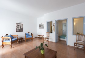 Kastro Suites
