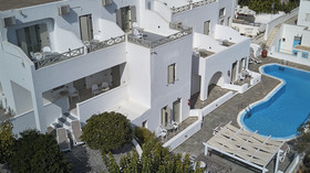 Nissos Thira Hotel