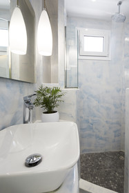 Nissos Thira Hotel