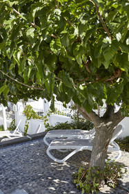 Nissos Thira Hotel