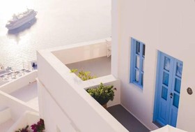 Pantelia Suites