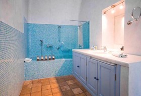 Pantelia Suites