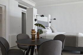 Petit Palace Suites