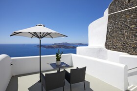 Petit Palace Suites