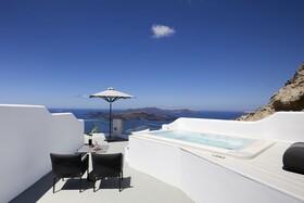 Petit Palace Suites