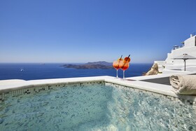 Petit Palace Suites
