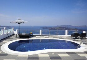 Petit Palace Suites