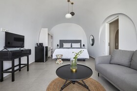 Petit Palace Suites
