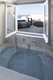Petit Palace Suites