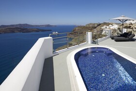 Petit Palace Suites
