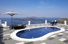 Petit Palace Suites