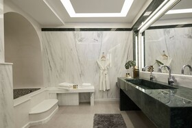 Petit Palace Suites