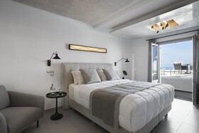 Petit Palace Suites