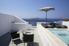 Petit Palace Suites