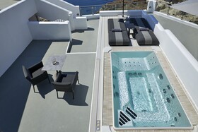 Petit Palace Suites
