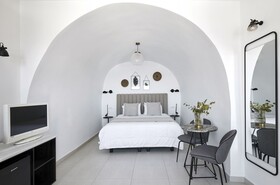 Petit Palace Suites