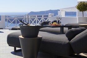 Petit Palace Suites