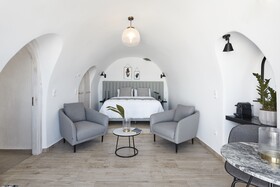 Petit Palace Suites