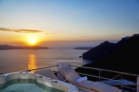 Thireas Hotel & Villas