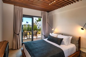 Uma Ray Suites