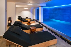 Uma Ray Suites