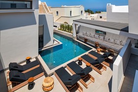 Uma Ray Suites
