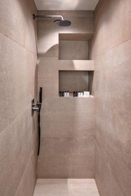 Uma Ray Suites