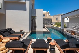 Uma Ray Suites