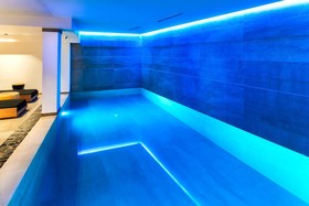Uma Ray Suites