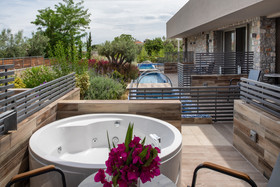 KB Ammos Suites