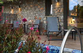 KB Ammos Suites
