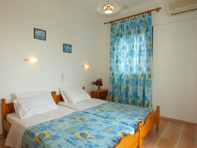 Nicholas Studios & Apartments