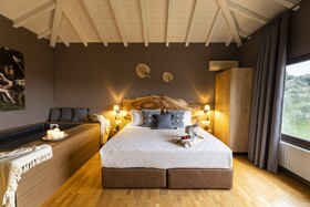 Skiathos Avaton Suites & Villas
