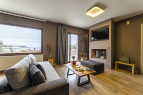 Skiathos Avaton Suites & Villas