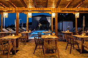 Skiathos Avaton Suites & Villas