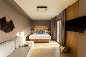 Skiathos Avaton Suites & Villas