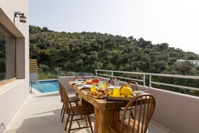 Skiathos Avaton Suites & Villas