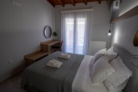 Avres Apartments