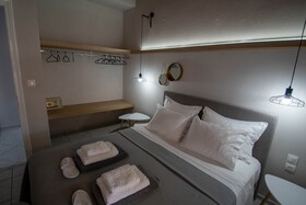 Avres Apartments
