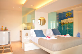 Core Luxury Suites