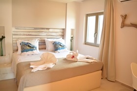 Core Luxury Suites