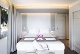 Core Luxury Suites