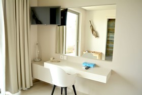 Core Luxury Suites