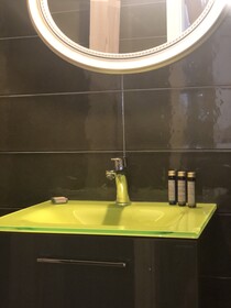 Orpheus And Eyrydice Boutique Apartments