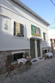 Orpheus And Eyrydice Boutique Apartments