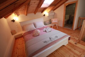 Orpheus And Eyrydice Boutique Apartments