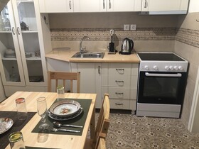 Orpheus And Eyrydice Boutique Apartments