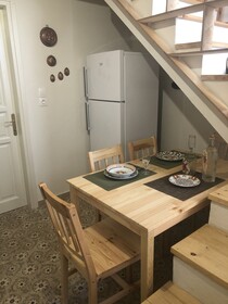 Orpheus And Eyrydice Boutique Apartments