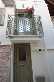 Orpheus And Eyrydice Boutique Apartments