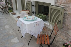 Orpheus And Eyrydice Boutique Apartments
